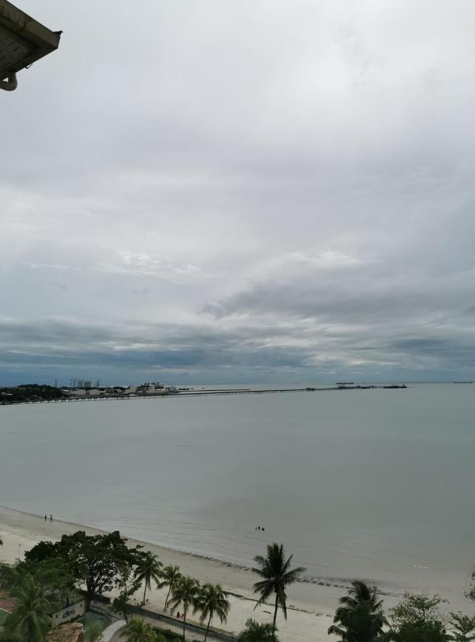 Glory Beach Private Resort 2Br Port Dickson Bagian luar foto